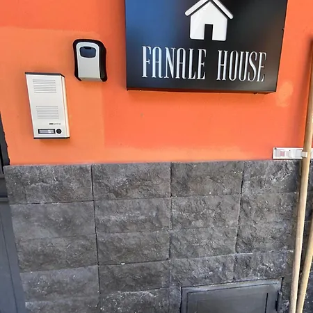 Appartement Fanale House *